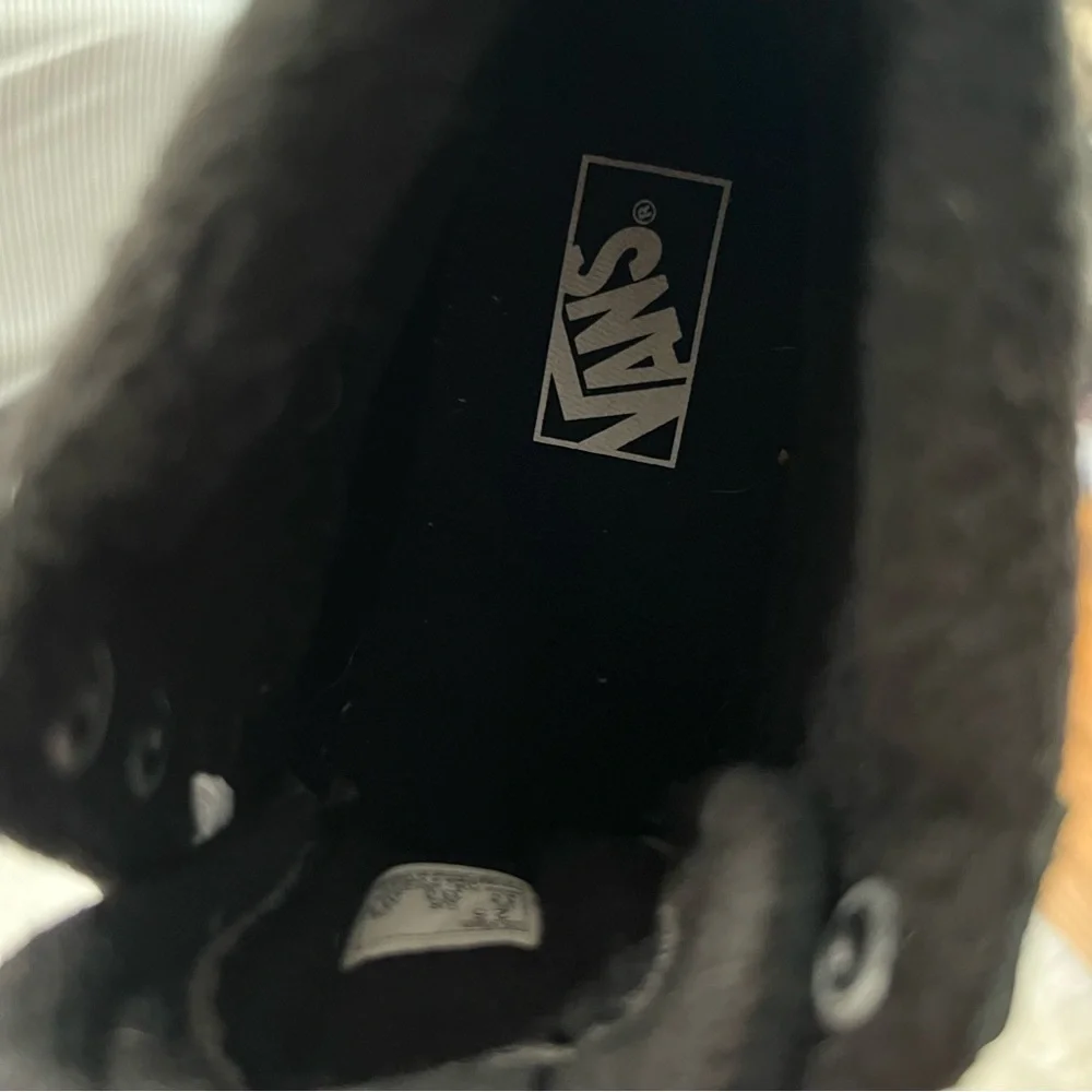 Converse kids‎ hi top sneakers size 2.5